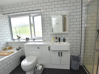 Bath/Shower Room